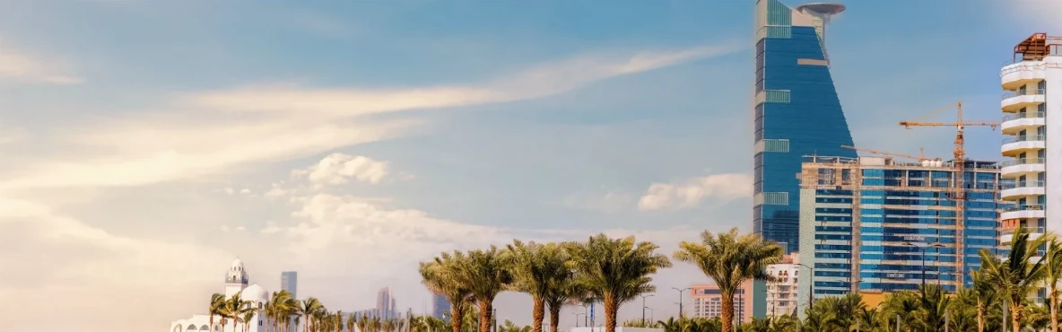A Walk Down King Fahd Road: Where Jeddah Comes Alive