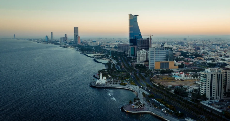 48 Hours on King Fahd Road: The Ultimate Jeddah Street Adventure