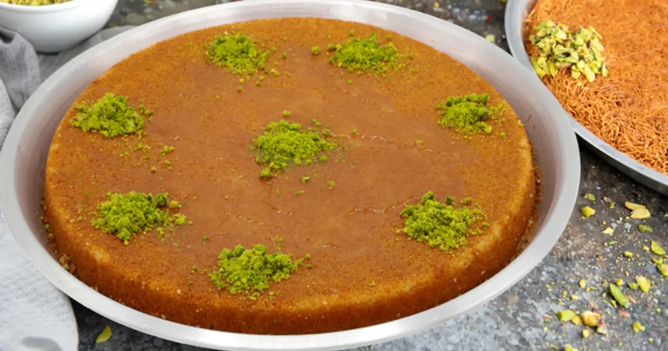 From Coffee Shops to Coastal Breezes: A Day Along King Fahd Road in Jeddah