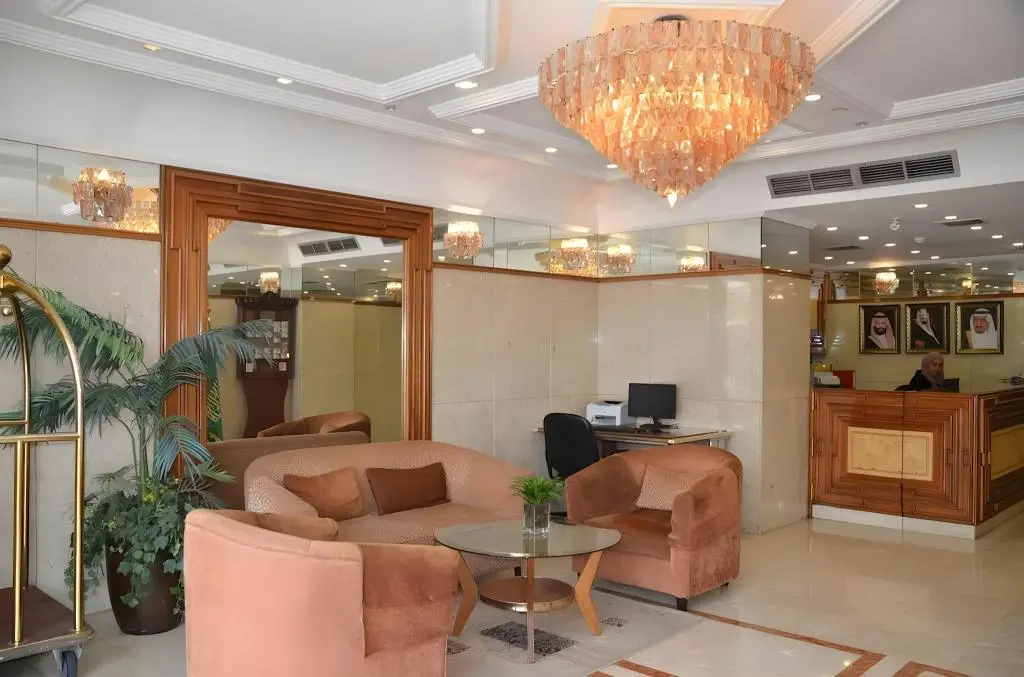 Guest seating area in lobby Jeddah Rooms